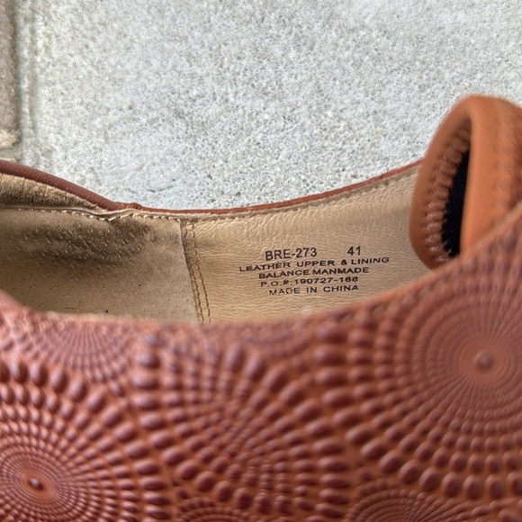 Alegria Brenna Brandy Brown Suede Leather Embossed Clogs. Size 41 ( 10.5-11 ). - Picture 7 of 12